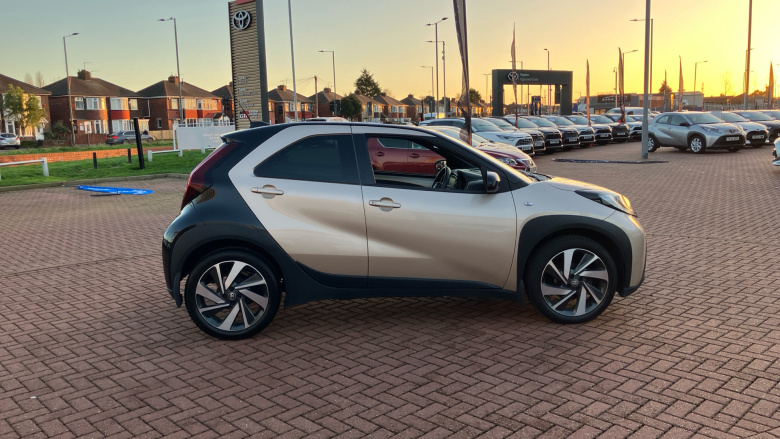 Toyota Aygo X 1.0 VVT-i Edge 5dr Petrol Hatchback